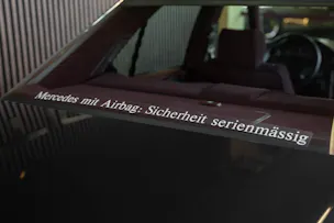 MERCEDES-BENZ 230 E