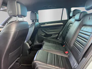VW Passat 2.0 TDI BMT R-Line Edition 4Motion DSG