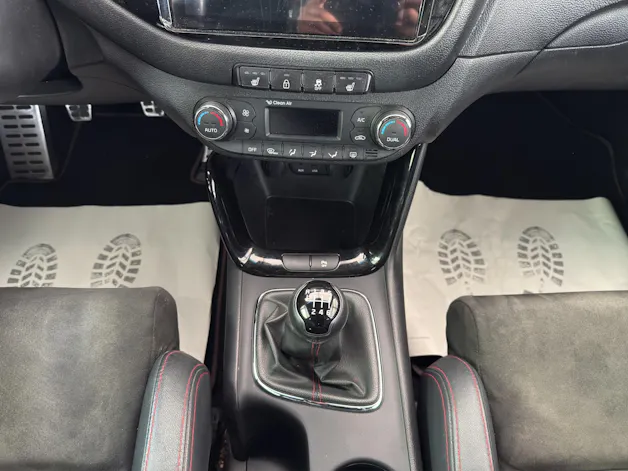 Kia Pro_Cee'd 1.6 GDi Turbo GT