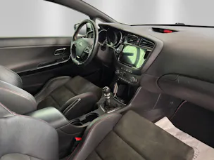 Kia Pro_Cee'd 1.6 GDi Turbo GT