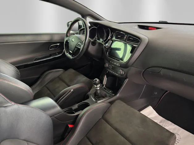 Kia Pro_Cee'd 1.6 GDi Turbo GT