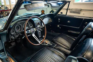 CHEVROLET CORVETTE STINGRAY