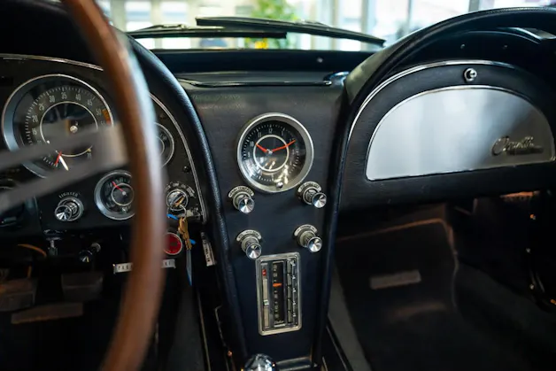 CHEVROLET CORVETTE STINGRAY