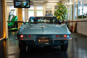 CHEVROLET CORVETTE STINGRAY