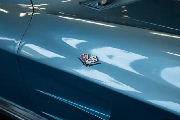 CHEVROLET CORVETTE STINGRAY