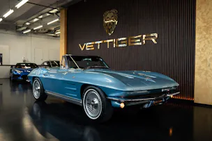 CHEVROLET CORVETTE STINGRAY