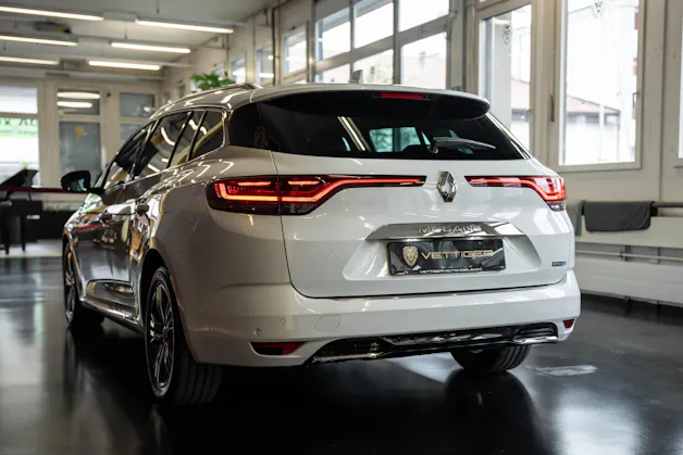 RENAULT Mégane Grandtour 1.6 E-Tech Intens