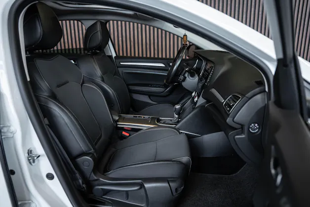 RENAULT Mégane Grandtour 1.6 E-Tech Intens