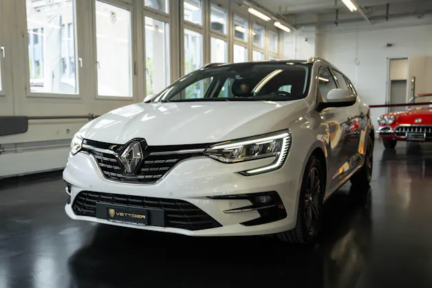 RENAULT Mégane Grandtour 1.6 E-Tech Intens