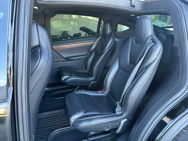 Tesla Model X ** RAVEN** Maximale-Reichweite