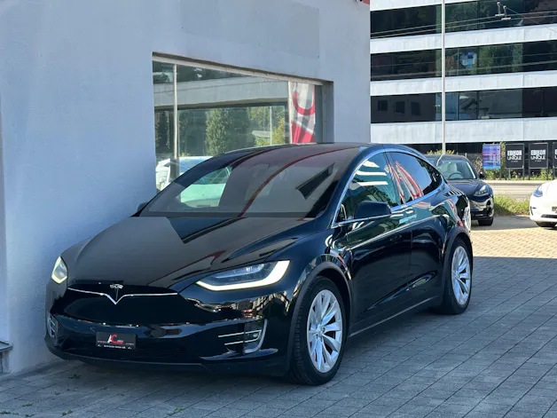 Tesla Model X ** RAVEN** Maximale-Reichweite