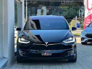 Tesla Model X ** RAVEN** Maximale-Reichweite