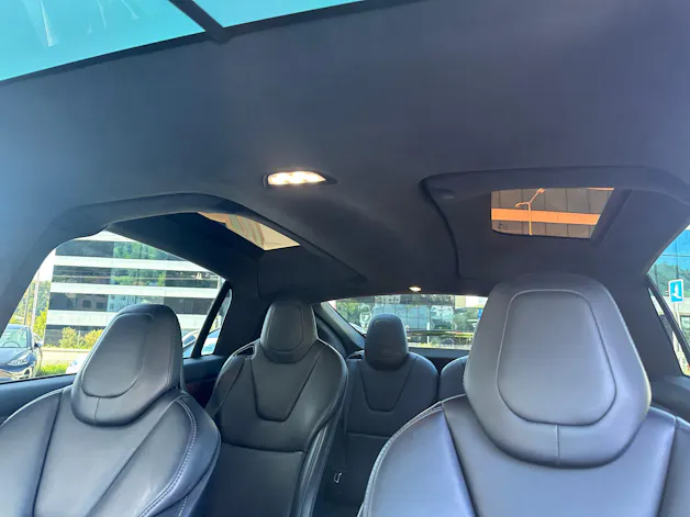 Tesla Model X ** RAVEN** Maximale-Reichweite