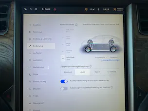 Tesla Model X ** RAVEN** Maximale-Reichweite