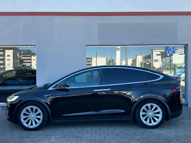 Tesla Model X ** RAVEN** Maximale-Reichweite