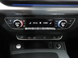 AUDI Q5 40 TDI advanced Quattro S-tronic (Automat)