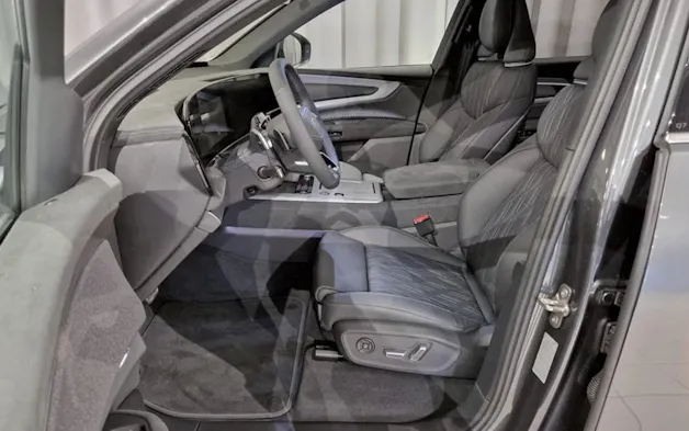 AUDI Q7 SUV TDI quattro 220 kW S-Line, MODELL 2026
