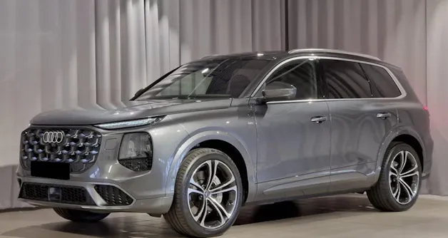 AUDI Q7 SUV TDI quattro 220 kW S-Line, MODELL 2026