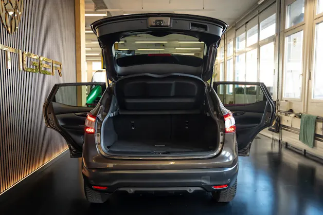 NISSAN Qashqai 1.6 DIG-T tekna