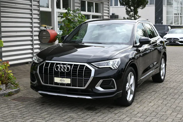 AUDI Q3 40 TFSI S line quattro S-tronic + AHK 2100kg