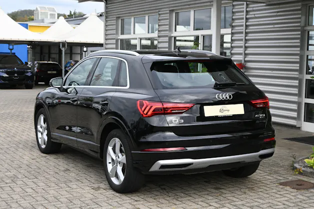 AUDI Q3 40 TFSI S line quattro S-tronic + AHK 2100kg