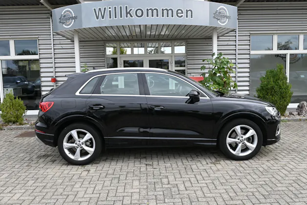 AUDI Q3 40 TFSI S line quattro S-tronic + AHK 2100kg
