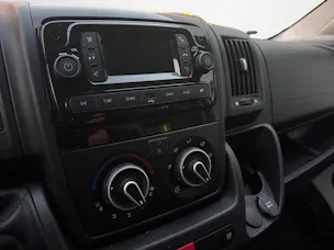 CITROEN Jumper 35 Koffer mit Hebebühne L4