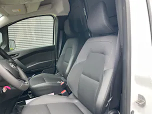NISSAN Townstar EV45 kWh 22kW L2 Acenta