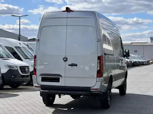 MERCEDES-BENZ Sprinter 319 CDI Standard 9G-TRONIC 4x4