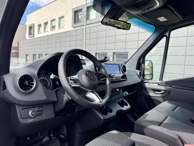 MERCEDES-BENZ Sprinter 319 CDI Standard 9G-TRONIC 4x4
