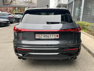 AUDI SQ5 TFSI quattro S-tronic, Modell 2027