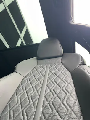 AUDI SQ5 TFSI quattro S-tronic, Modell 2027