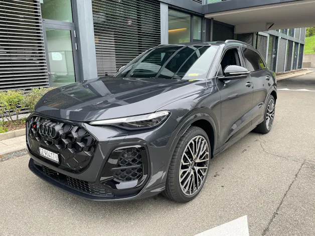 AUDI SQ5 TFSI quattro S-tronic, Modell 2027