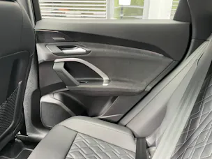 AUDI SQ5 TFSI quattro S-tronic, Modell 2027