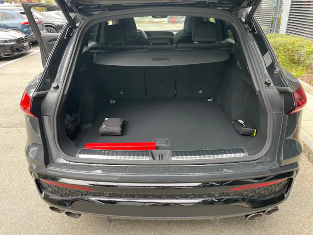 AUDI SQ5 TFSI quattro S-tronic, Modell 2027