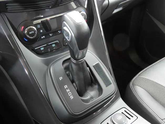 FORD Kuga 2.0 TDCi Titanium S 4WD PowerShift (Automat)
