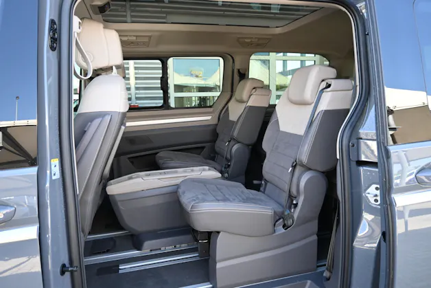 VW Multivan 2.0 TDI Style DSG Lang 7-Plätzer + AHK 2000kg