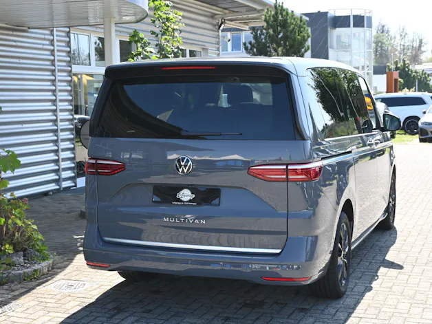 VW Multivan 2.0 TDI Style DSG Lang 7-Plätzer + AHK 2000kg