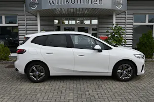BMW 223d Active Tourer xDrive DKG (CH Auto) + AHK 1500kg