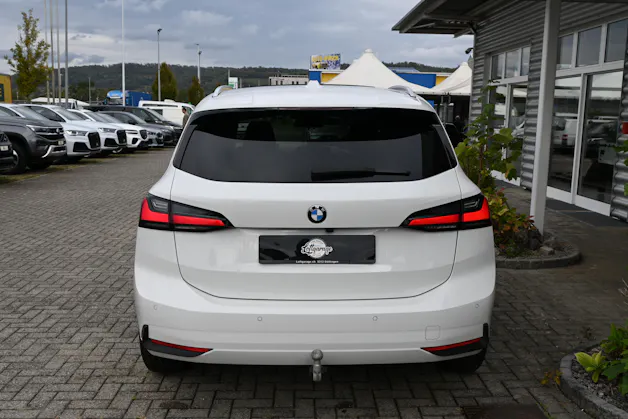 BMW 223d Active Tourer xDrive DKG (CH Auto) + AHK 1500kg