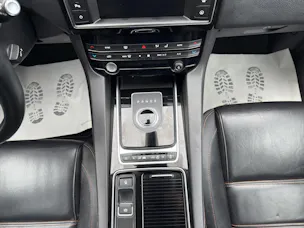 Jaguar F-Pace 3.0 TD Prestige AWD Automatik