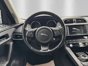 Jaguar F-Pace 3.0 TD Prestige AWD Automatik