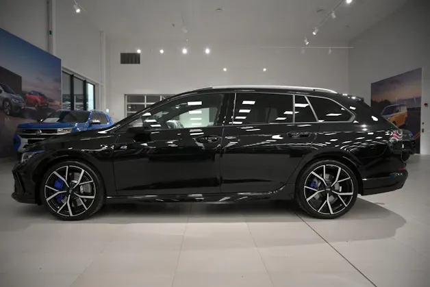 VW Golf Variant 2.0 TSI R DSG 4 Motion