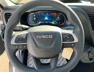 IVECO 35 S 16H D Dreiseitenkipper mit AHK