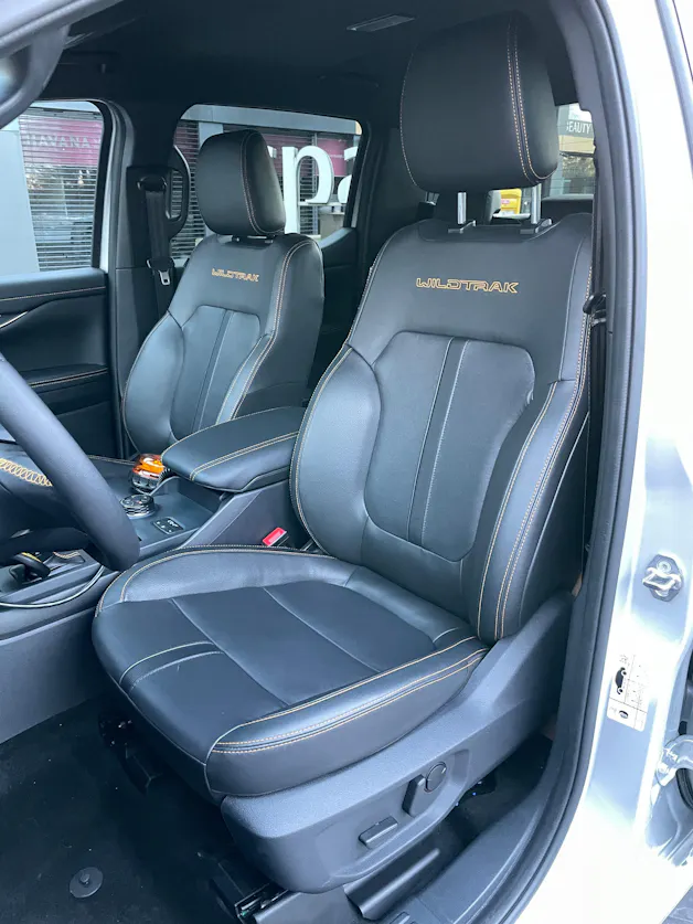 FORD Ranger Wildtrak 2.0 Eco Blue e-4WD Automat mit Schneepflug