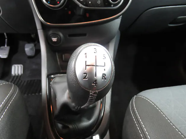 RENAULT Clio 0.9 12V Expression