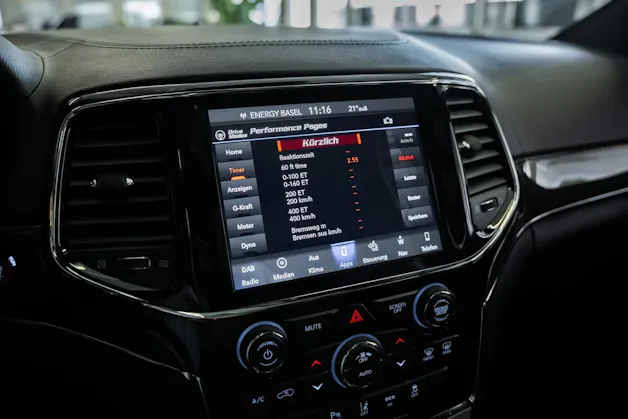 JEEP Grand Cherokee 6.4 V8 HEMI SRT8 Automatic