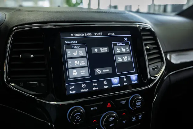 JEEP Grand Cherokee 6.4 V8 HEMI SRT8 Automatic