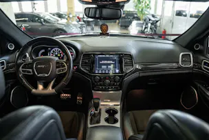 JEEP Grand Cherokee 6.4 V8 HEMI SRT8 Automatic