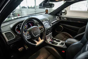 JEEP Grand Cherokee 6.4 V8 HEMI SRT8 Automatic